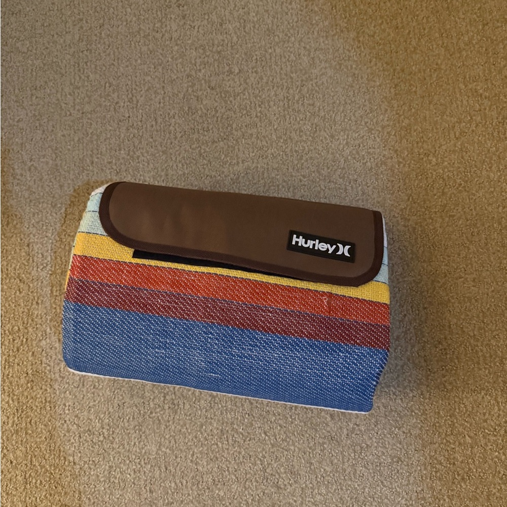 Hurley Multicolor travel blanket